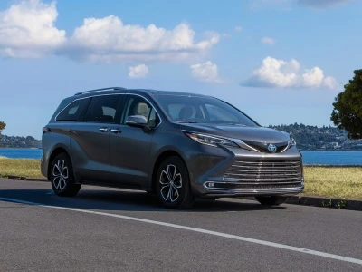 Toyota Increases Production Of 2025 Sienna, Introduces Upgraded Interior And ...